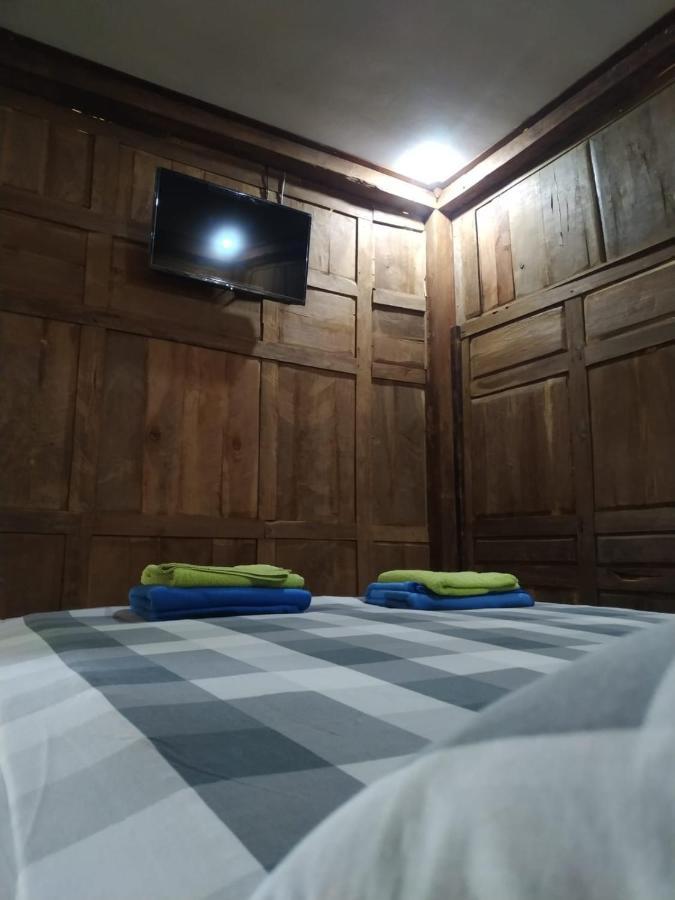 Hotel Omah Kayu Jagalan Magelang Esterno foto